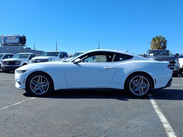 2025 Ford Mustang EcoBoost Premium photo 4