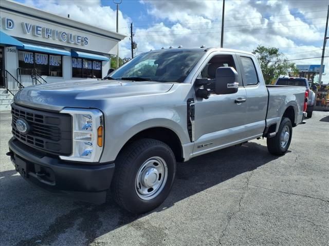 2024 Ford F-350 XL photo 3
