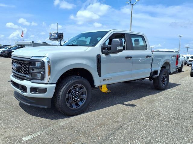 2025 Ford F-250 XL photo 3