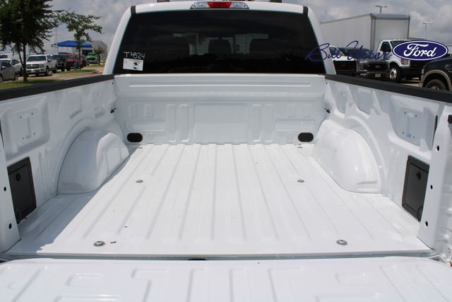 2025 Ford F-150 XLT photo 6