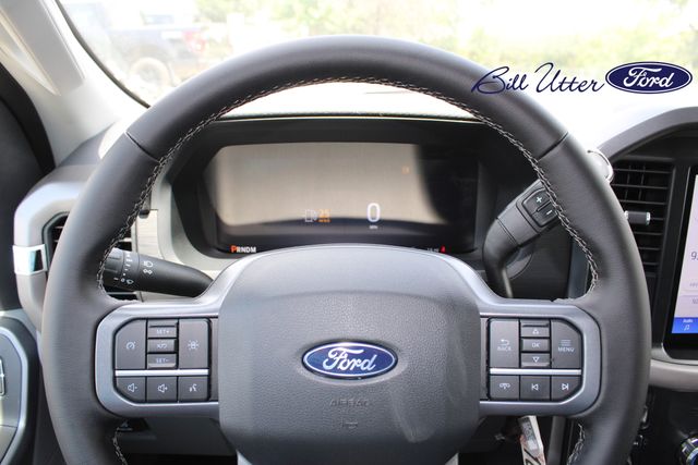2025 Ford F-150 XLT photo 13