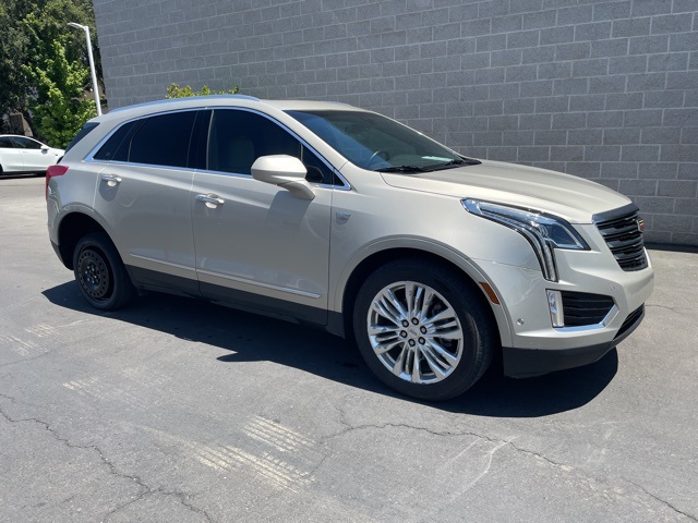 2017 Cadillac XT5 Premium Luxury