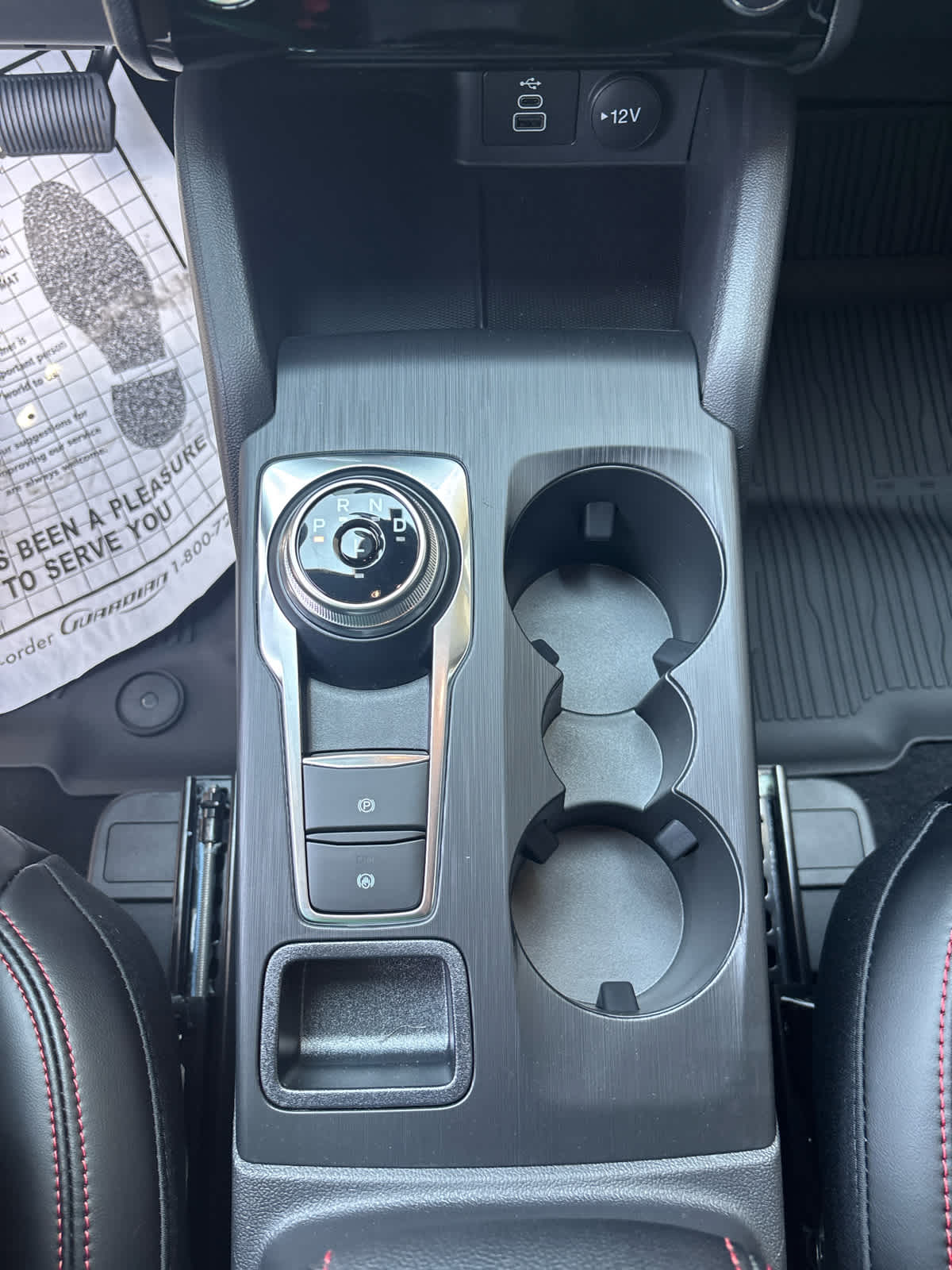 2025 Ford Escape ST-Line photo 10