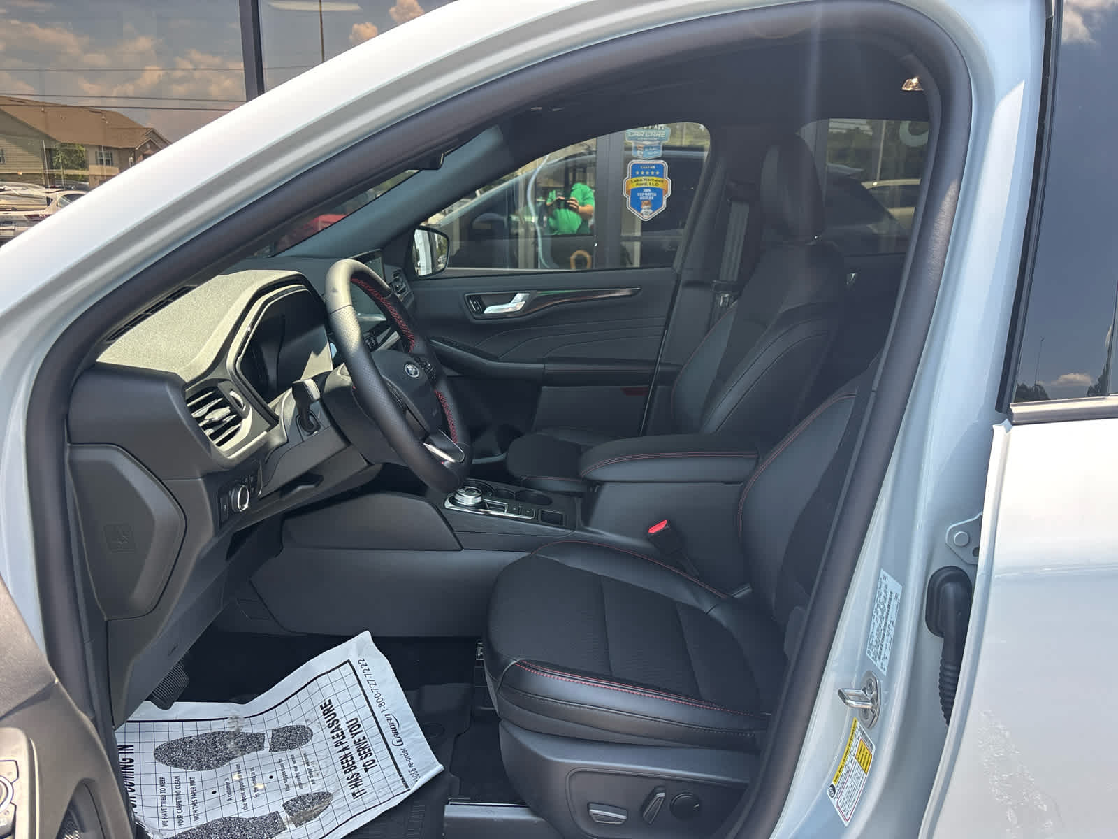2025 Ford Escape ST-Line photo 15