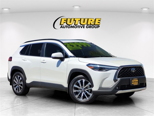 2023 Toyota Corolla Cross XLE