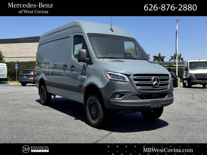 2025 Mercedes-Benz Sprinter Cargo Van Cargo 144 WB