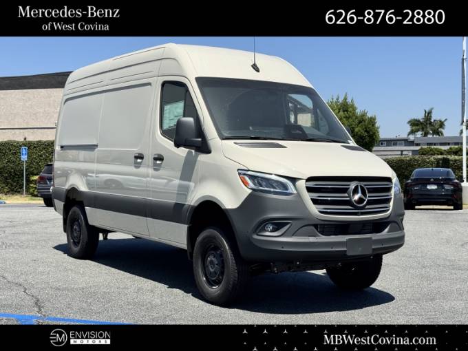 2025 Mercedes-Benz Sprinter Cargo Van Cargo 144 WB