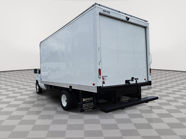 2025 Ford E-450 photo 3