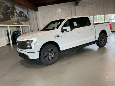 2025 Ford F-150 Lightning LARIAT