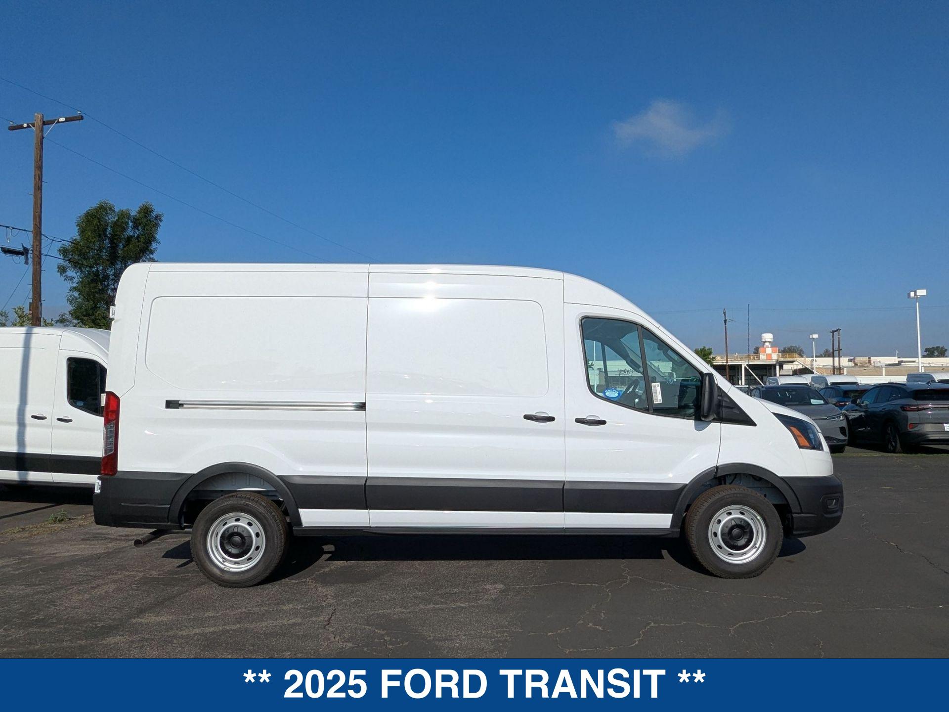 2025 Ford Transit photo 9