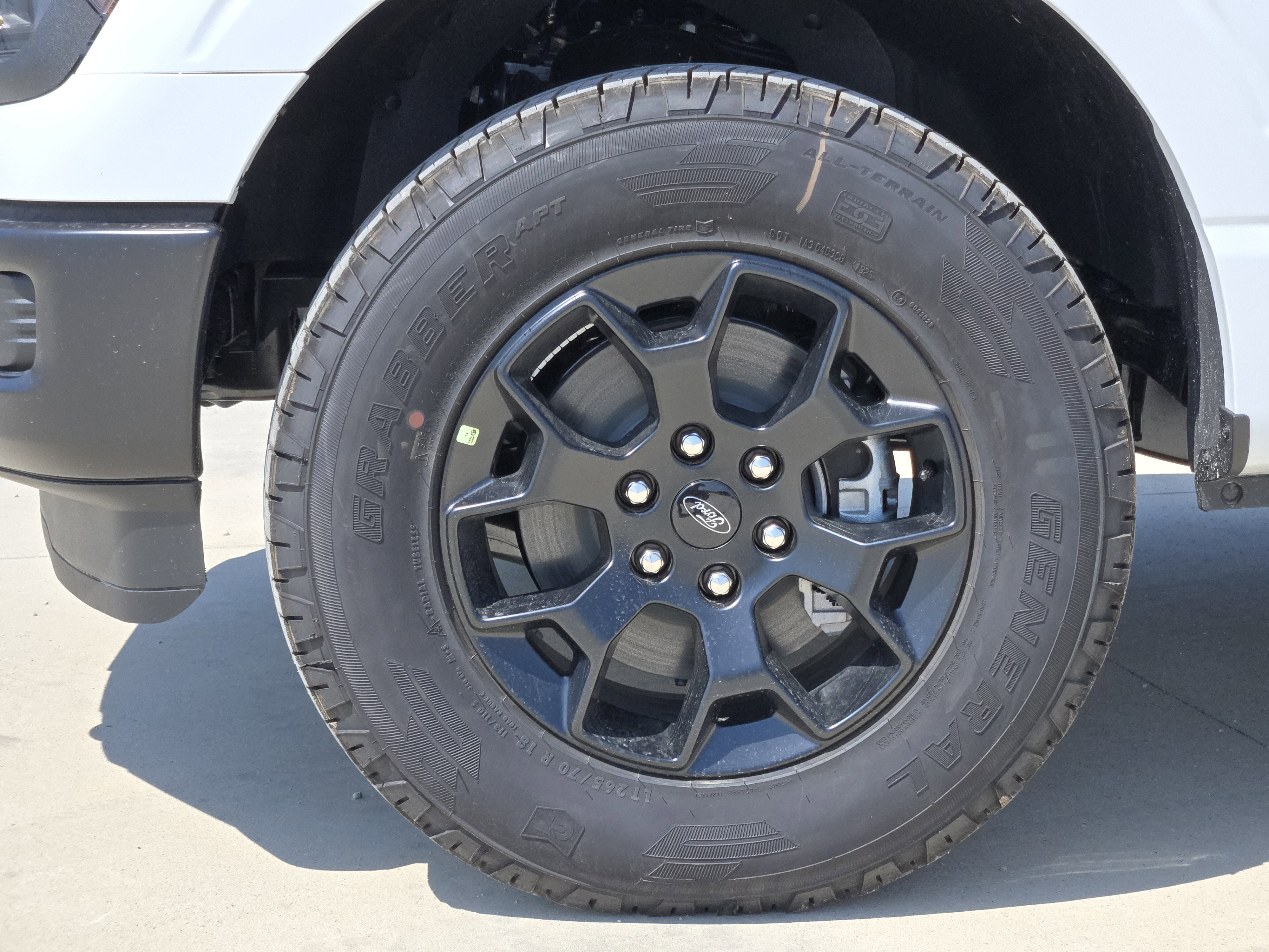 2025 Ford F-150 STX photo 4