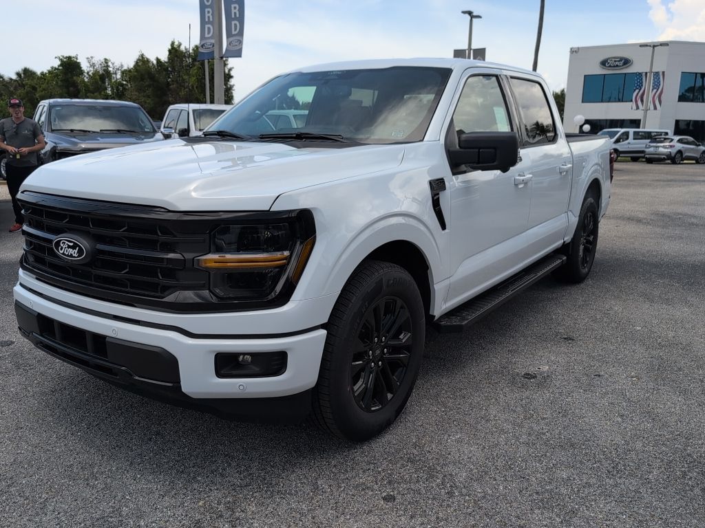 2025 Ford F-150 XLT photo 4