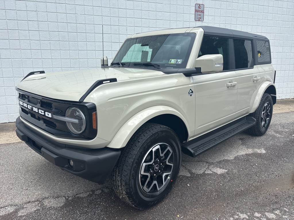 New 2025 Ford Bronco Outer Banks