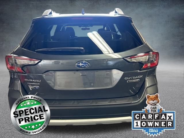 2022 Subaru Outback Touring photo 3