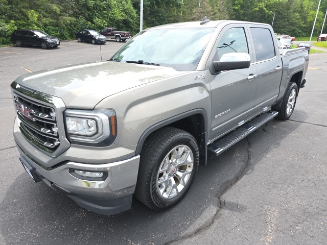2017 Gmc Sierra 1500 SLT photo 3