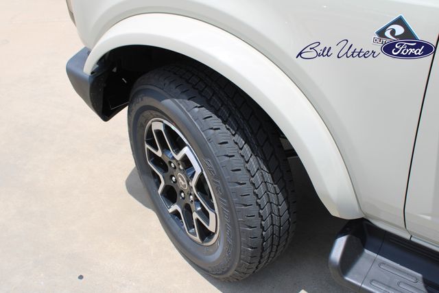 2025 Ford Bronco Outer Banks photo 5