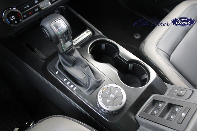 2025 Ford Bronco Outer Banks photo 11