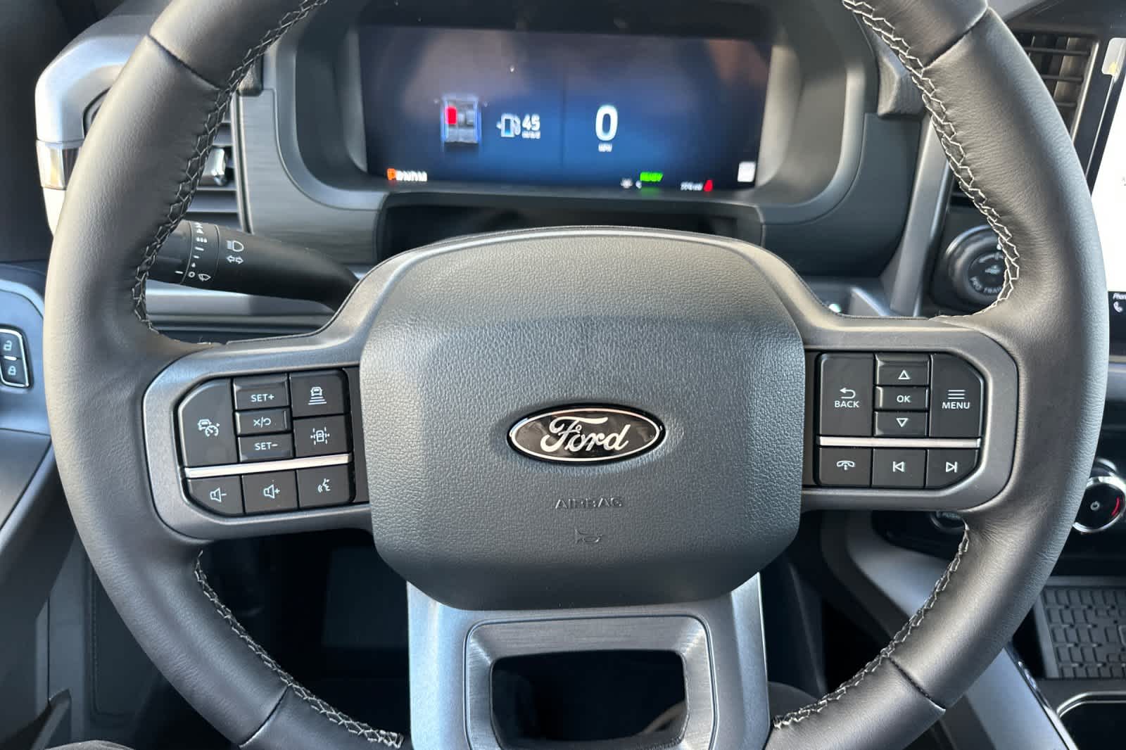 2025 Ford F-150 XLT photo 16