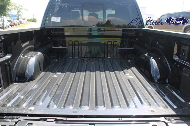2025 Ford F-150 Lariat photo 6
