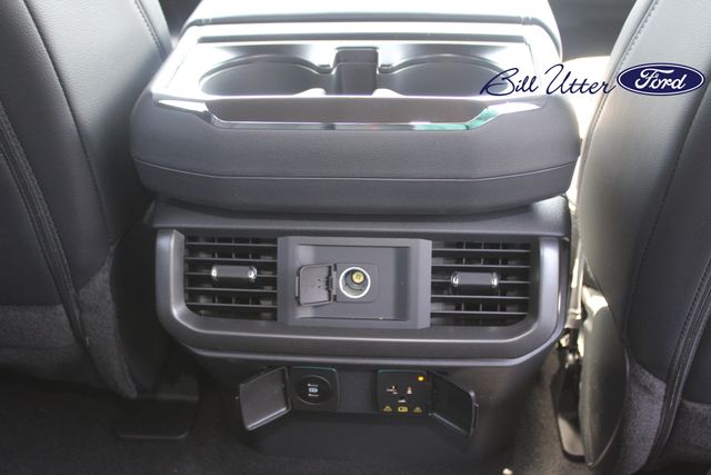2025 Ford F-150 Lariat photo 12