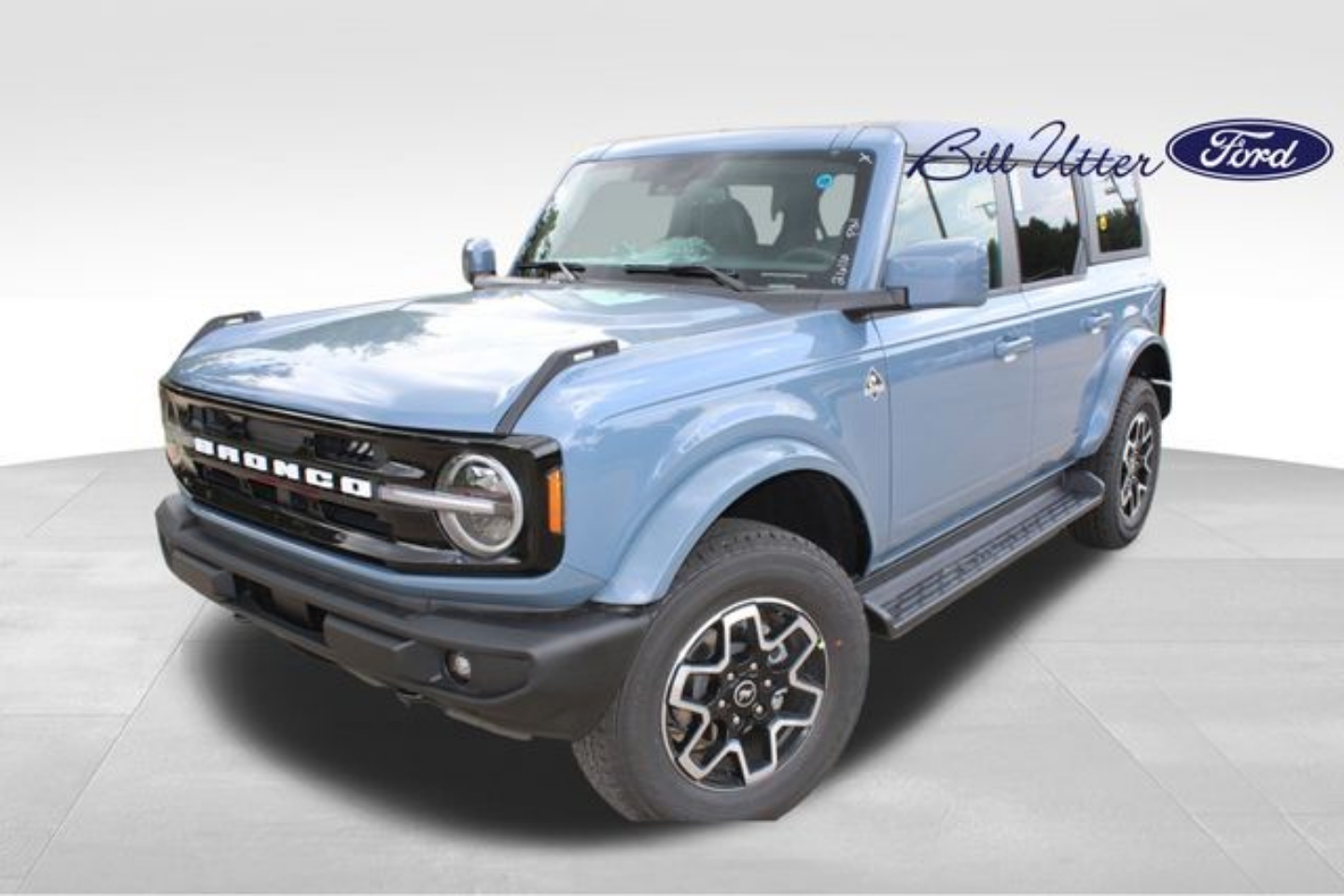2025 Ford Bronco 4-Door Outer Banks's photo