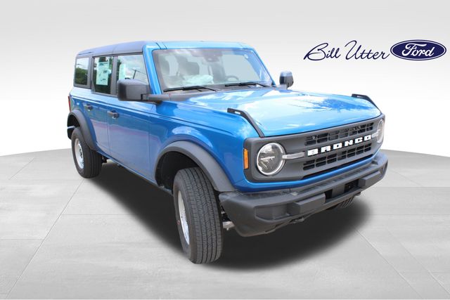 2025 Ford Bronco Base photo 2