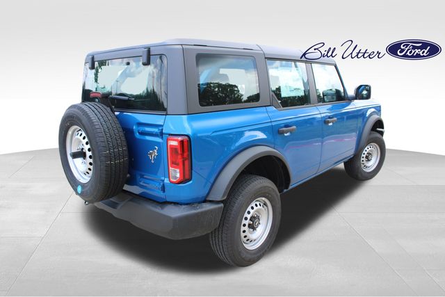 2025 Ford Bronco Base photo 3