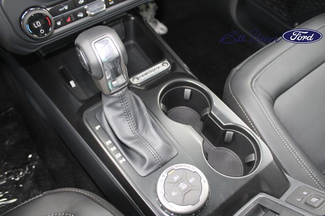 2025 Ford Bronco Outer Banks photo 10