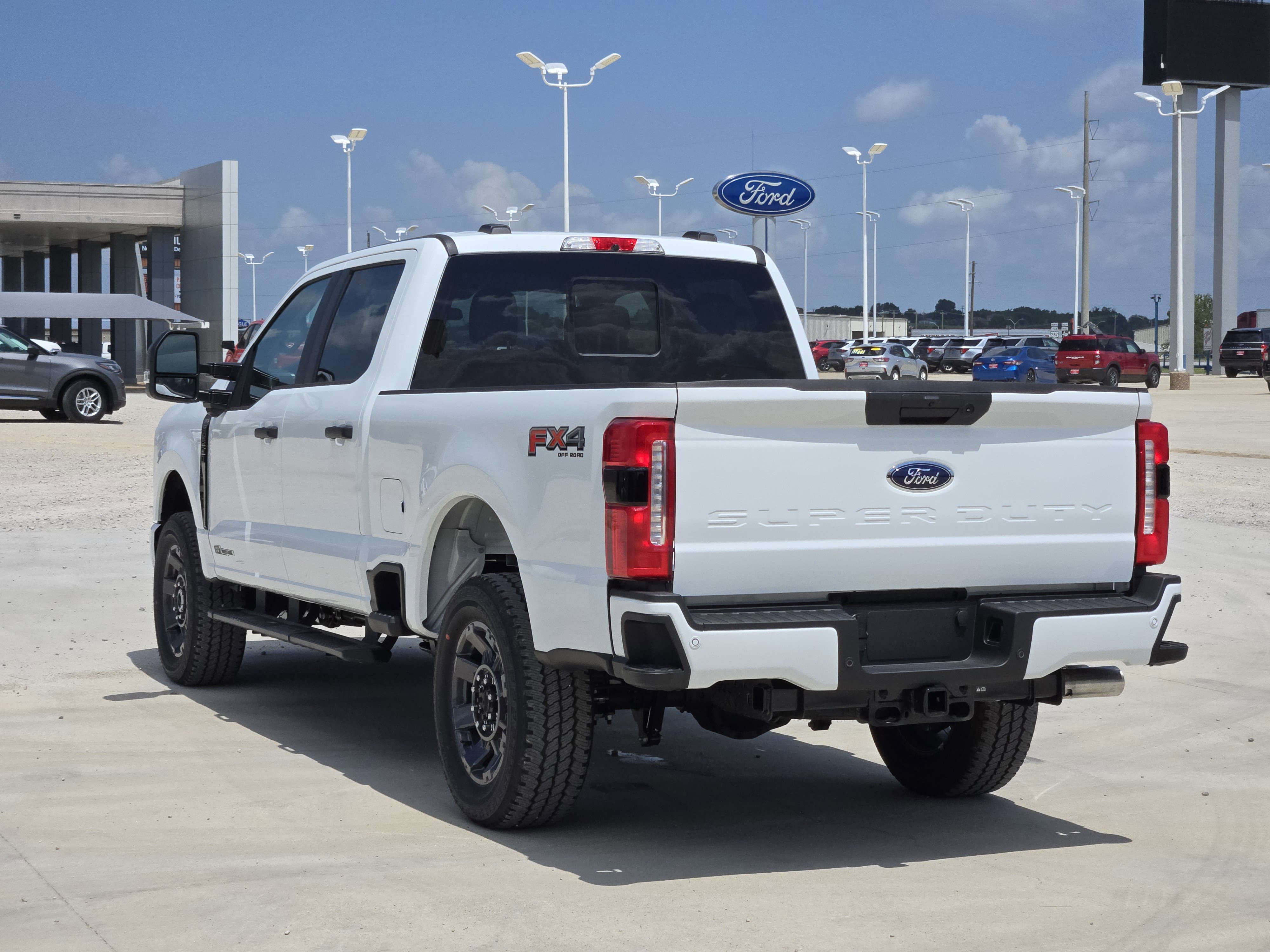 2025 Ford F-250 XL photo 2