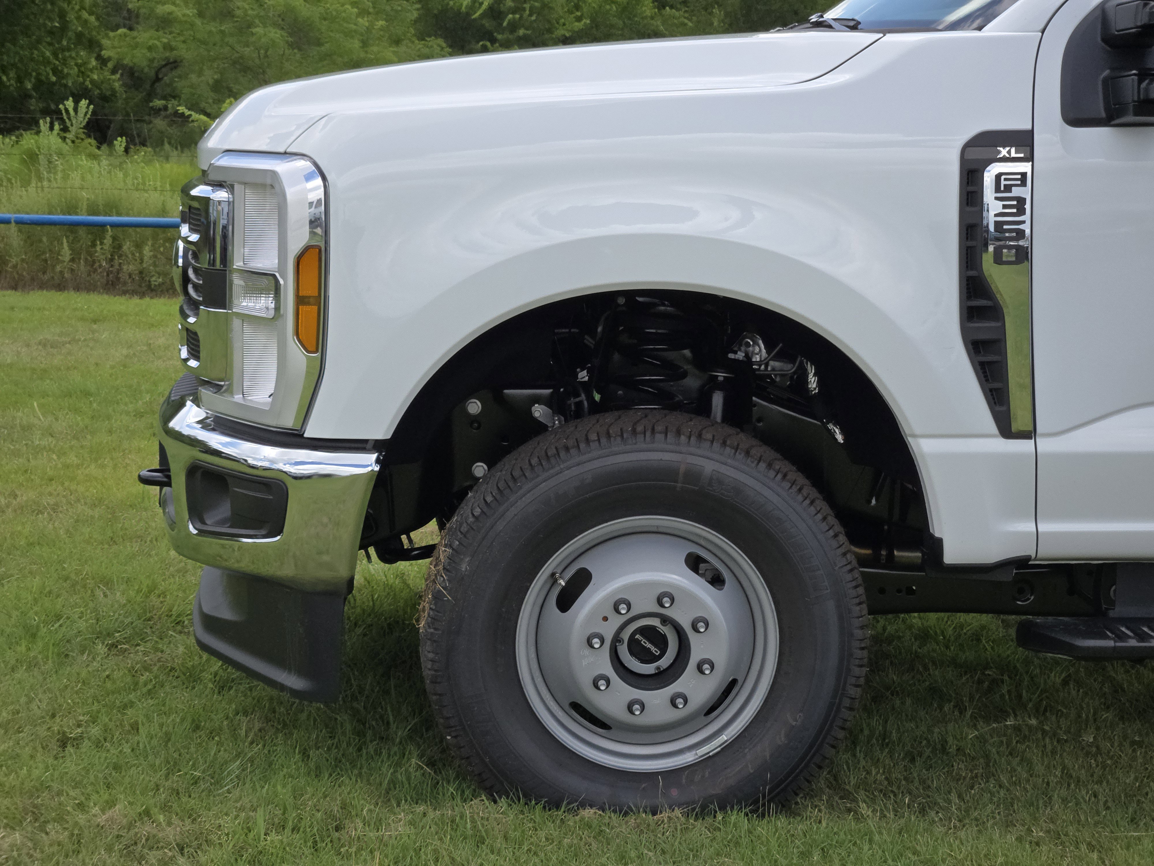2025 Ford F-350 XL photo 5