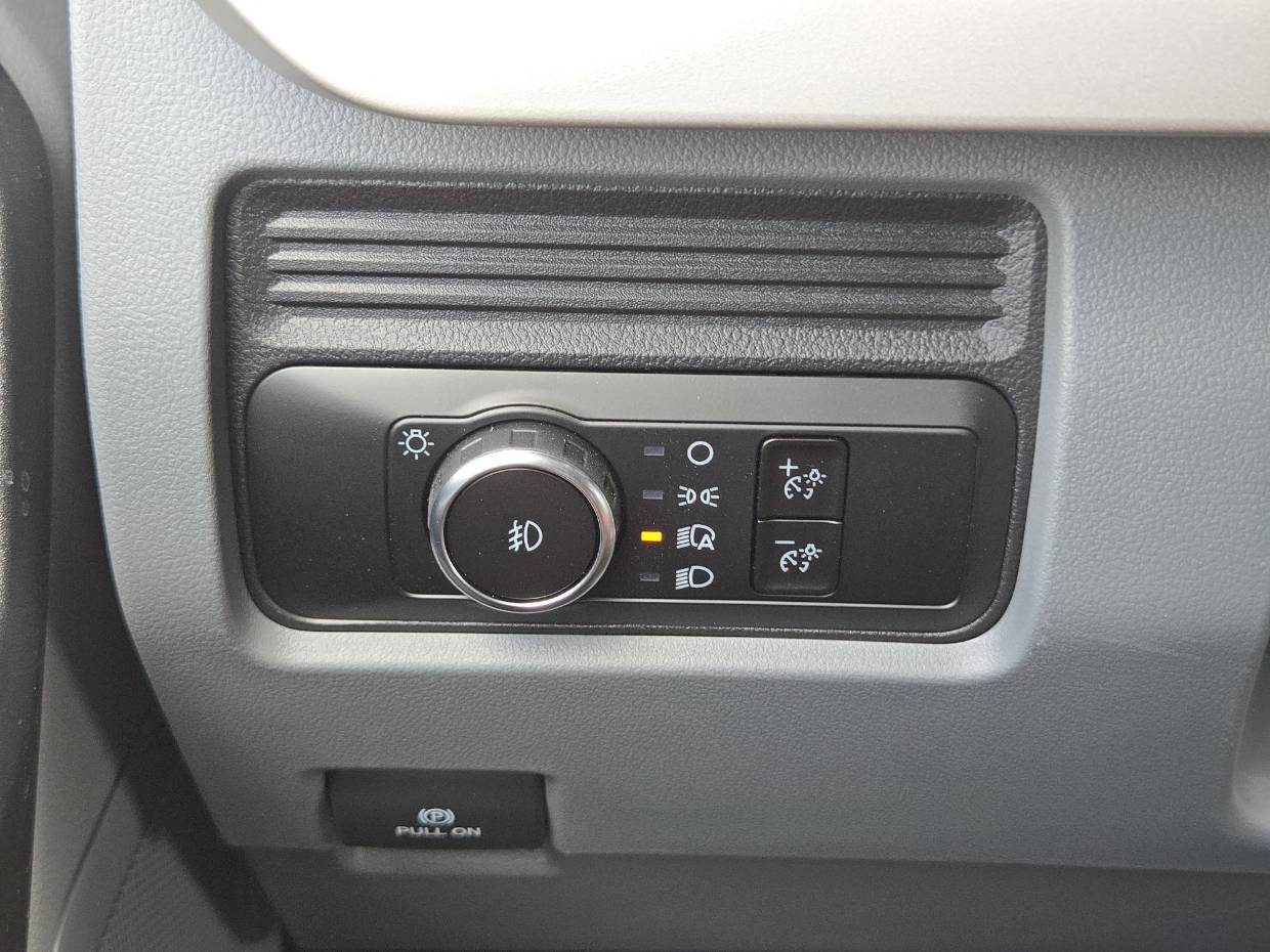 2025 Ford F-350 Super Duty Chassis Cab XL - Photo 15