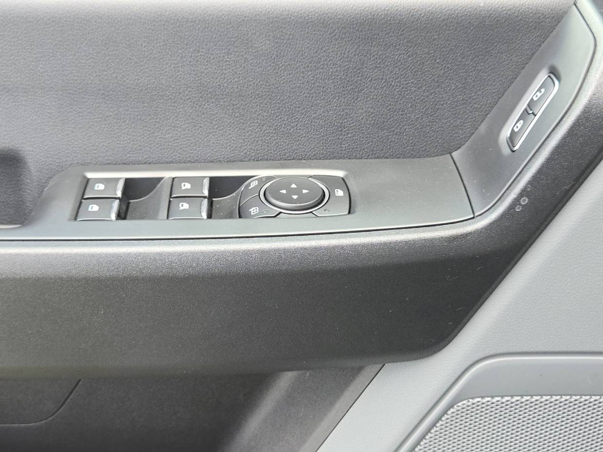 2025 Ford F-350 Super Duty Chassis Cab XL - Photo 16