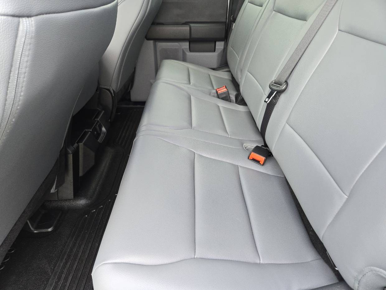 2025 Ford F-350 Super Duty Chassis Cab XL - Photo 18