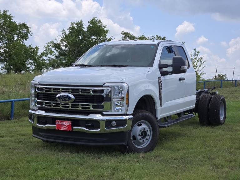 2025 Ford Super Duty F-350 DRW XL