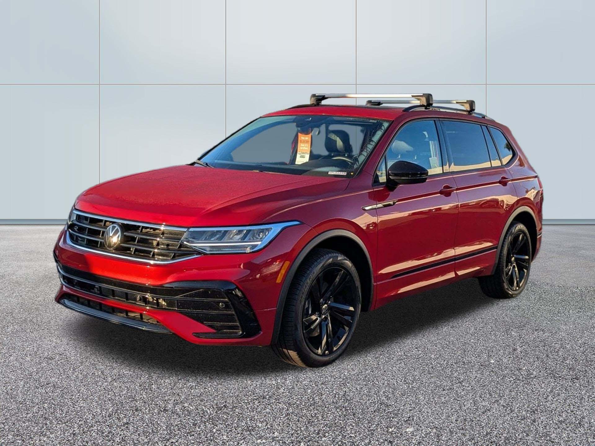 2024 Volkswagen Tiguan SE R-Line Black photo 3