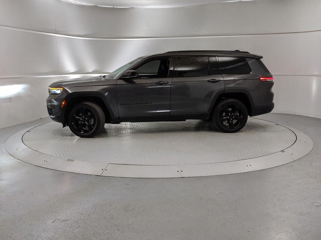 2022 Jeep Grand Cherokee Altitude photo 5
