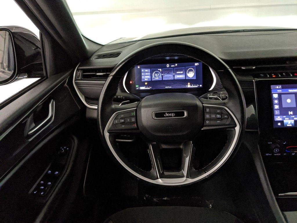 2022 Jeep Grand Cherokee Altitude photo 14