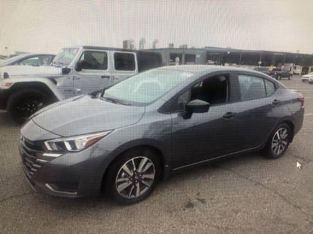 2023 Nissan Versa 1.6 S