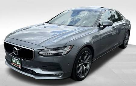 2017 Volvo S90 T6 Momentum