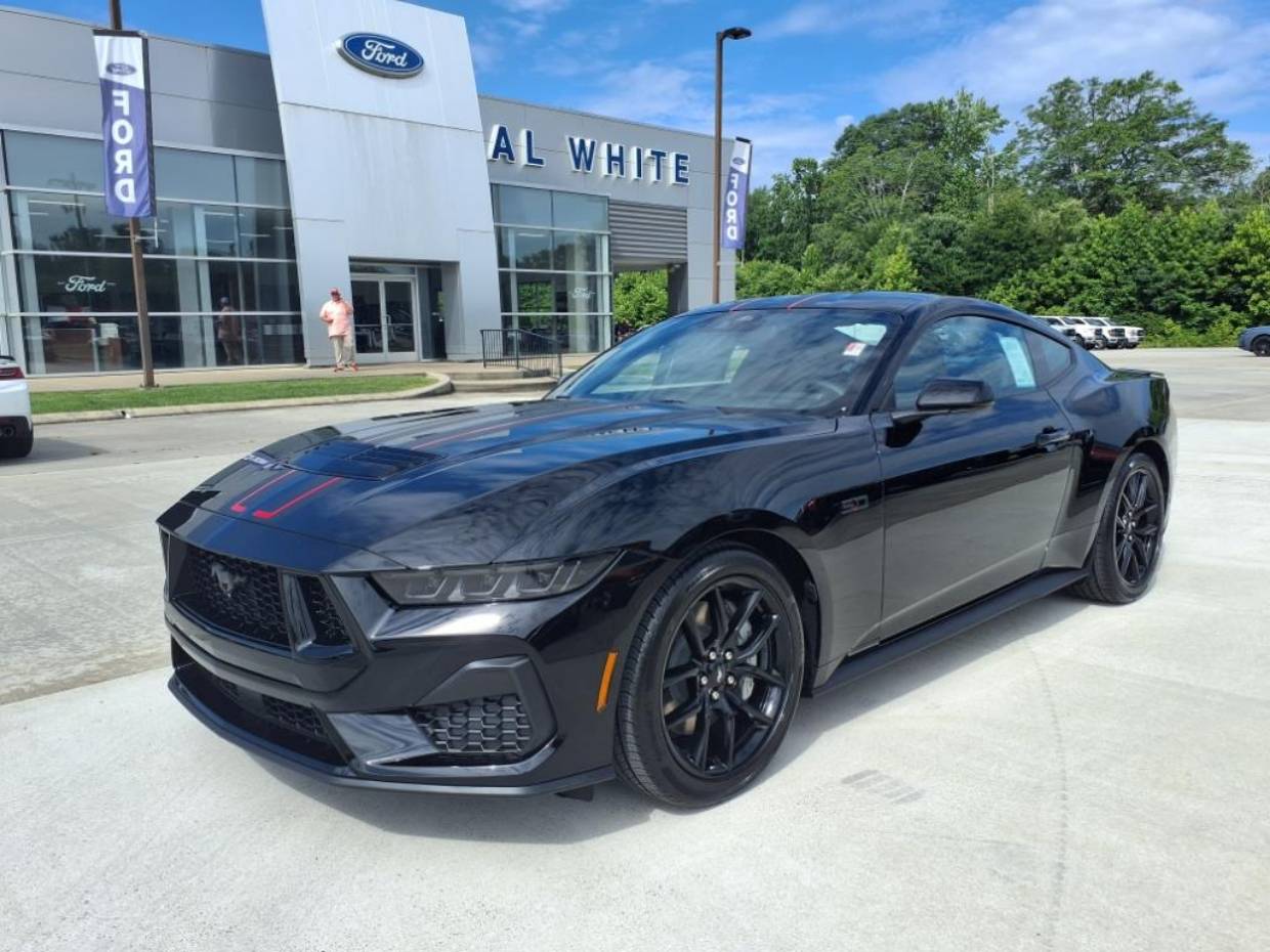 2025 Ford Mustang GT's photo