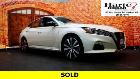 2022 Nissan Altima 2.5 SR