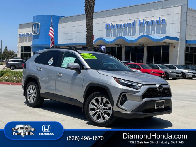 2024 Toyota RAV4 XLE Premium's photo