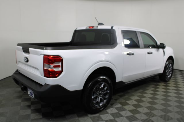 2025 Ford Maverick XLT photo 2