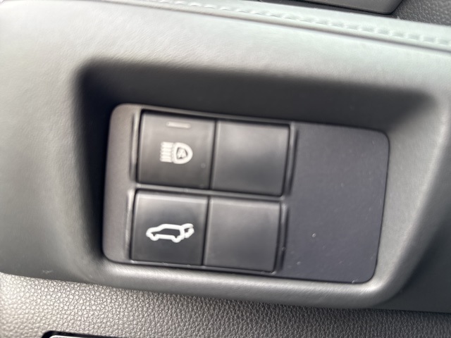 2021 Toyota Highlander XLE photo 17