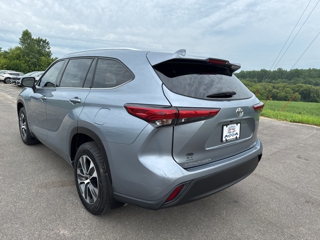 2021 Toyota Highlander XLE photo 20