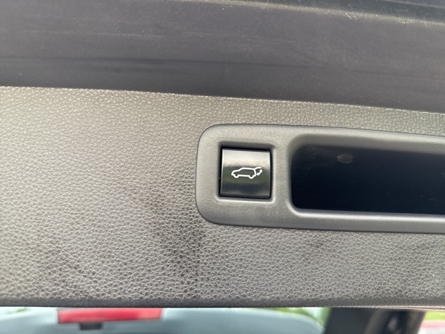 2021 Toyota Highlander XLE photo 26