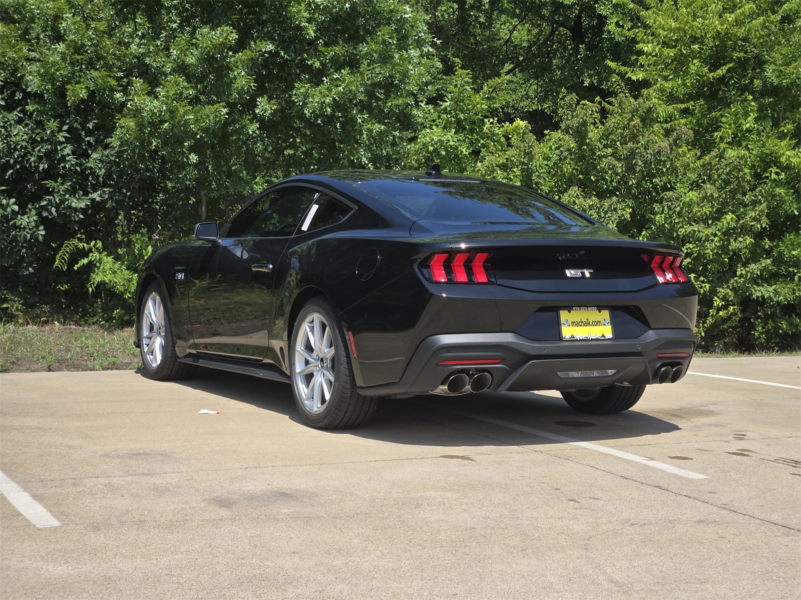 2025 Ford Mustang GT Premium photo 2