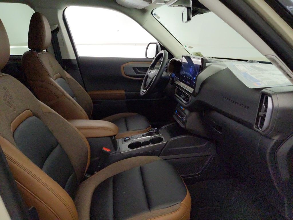 2025 Ford Bronco Sport Outer Banks photo 23