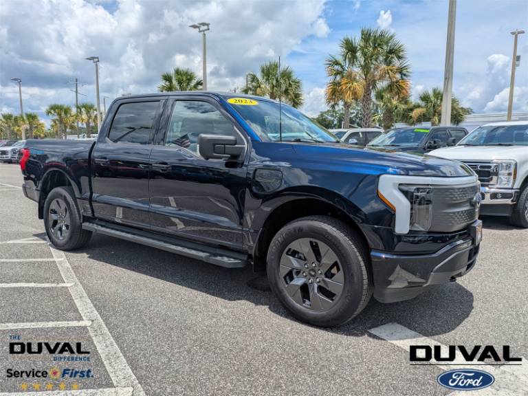 2023 Ford F-150 Lightning XLT