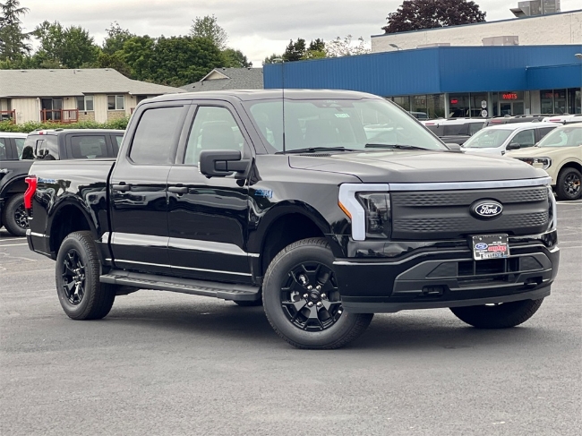 2025 Ford F-150 Lightning XLT